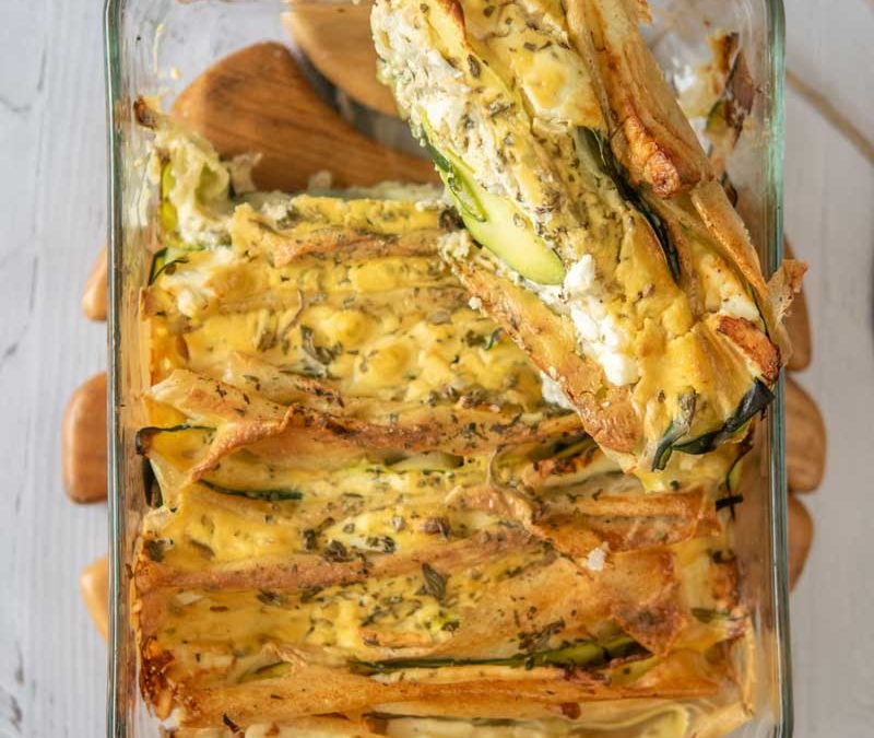 Crinkle cake courgette feta